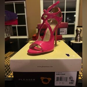Pleaser AMUSE-15 Hot Pink Patent Sandal